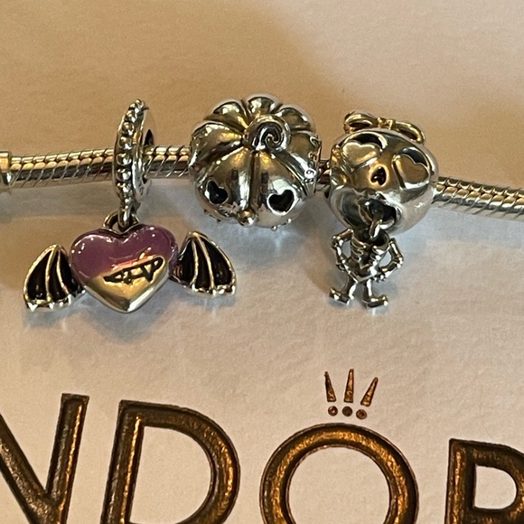 New Authentic Pandora Vampire Bat dangle charm sterling and enamel - Picture 5 of 7
